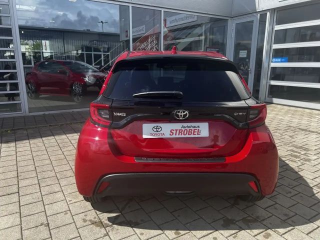Toyota Yaris Hatchback Hybride VVT-i