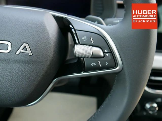 Skoda Kamiq 130 Jahre Premium Edition 1,5 TSI DSG*AHK-SCHWE...