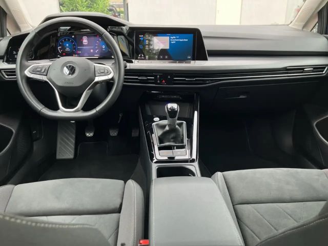 Volkswagen Golf 1.5 TSI DSG Plus Style