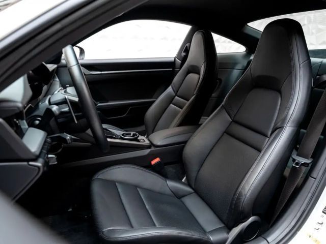 Porsche 992 Carrera Coupé