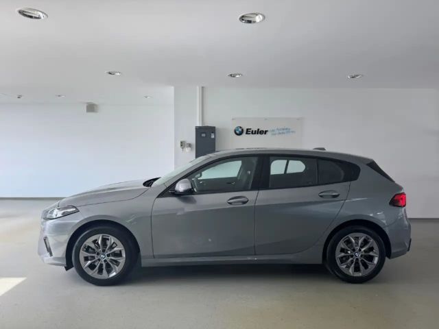 BMW 120 120i Sedan