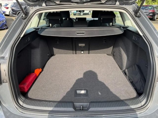 Volkswagen Golf 1.5 TSI Golf VIII Life Variant