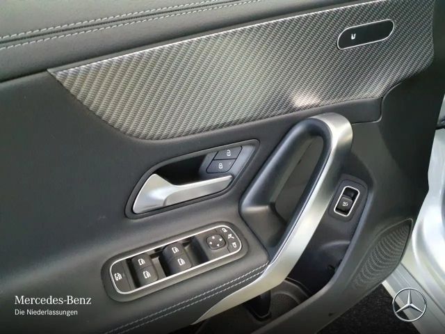 Mercedes-Benz CLA 180 Progressive