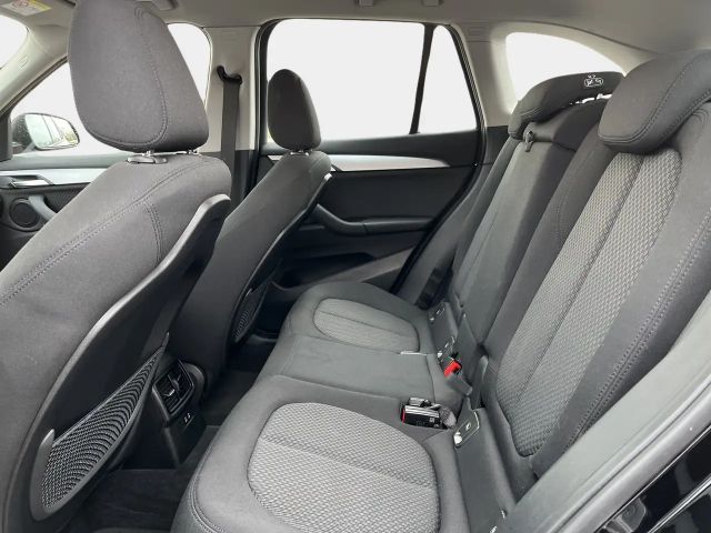 BMW X1 Advantage pakket sDrive18i