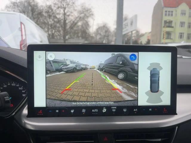 Ford Focus Titanium Wagon