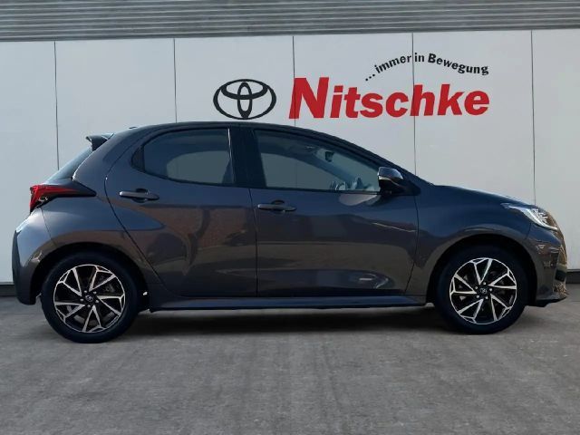 Toyota Yaris Comfort Hybride Team D