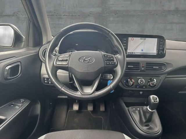 Hyundai i10 1.0