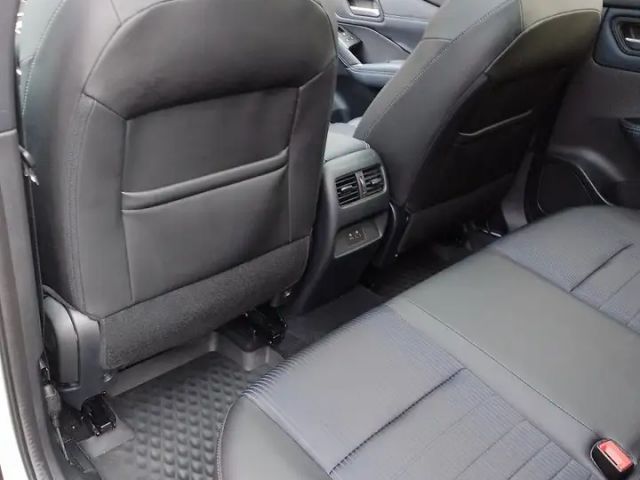 Nissan Qashqai Premiere Edition AT PGD