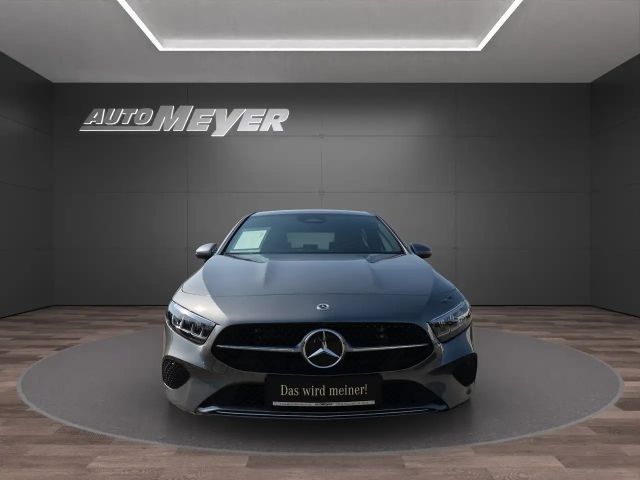 Mercedes-Benz A 200 Progressive