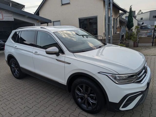 Volkswagen Tiguan 1.5 TSI Allspace DSG Life