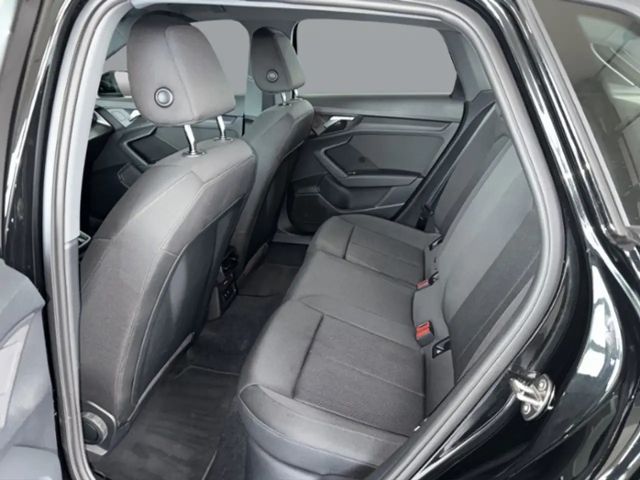 Audi A3 30 TFSI Sedan Sportback