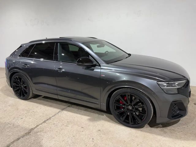 Audi Q8 55 TFSI Hybride Quattro