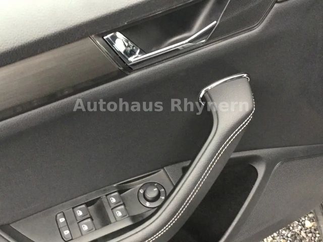 Skoda Superb 2.0 TSI Combi Style Style