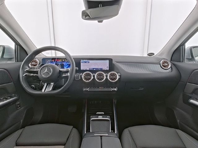 Mercedes-Benz EQA 300 4MATIC