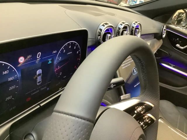 Mercedes-Benz C 180 AMG Line Sedan