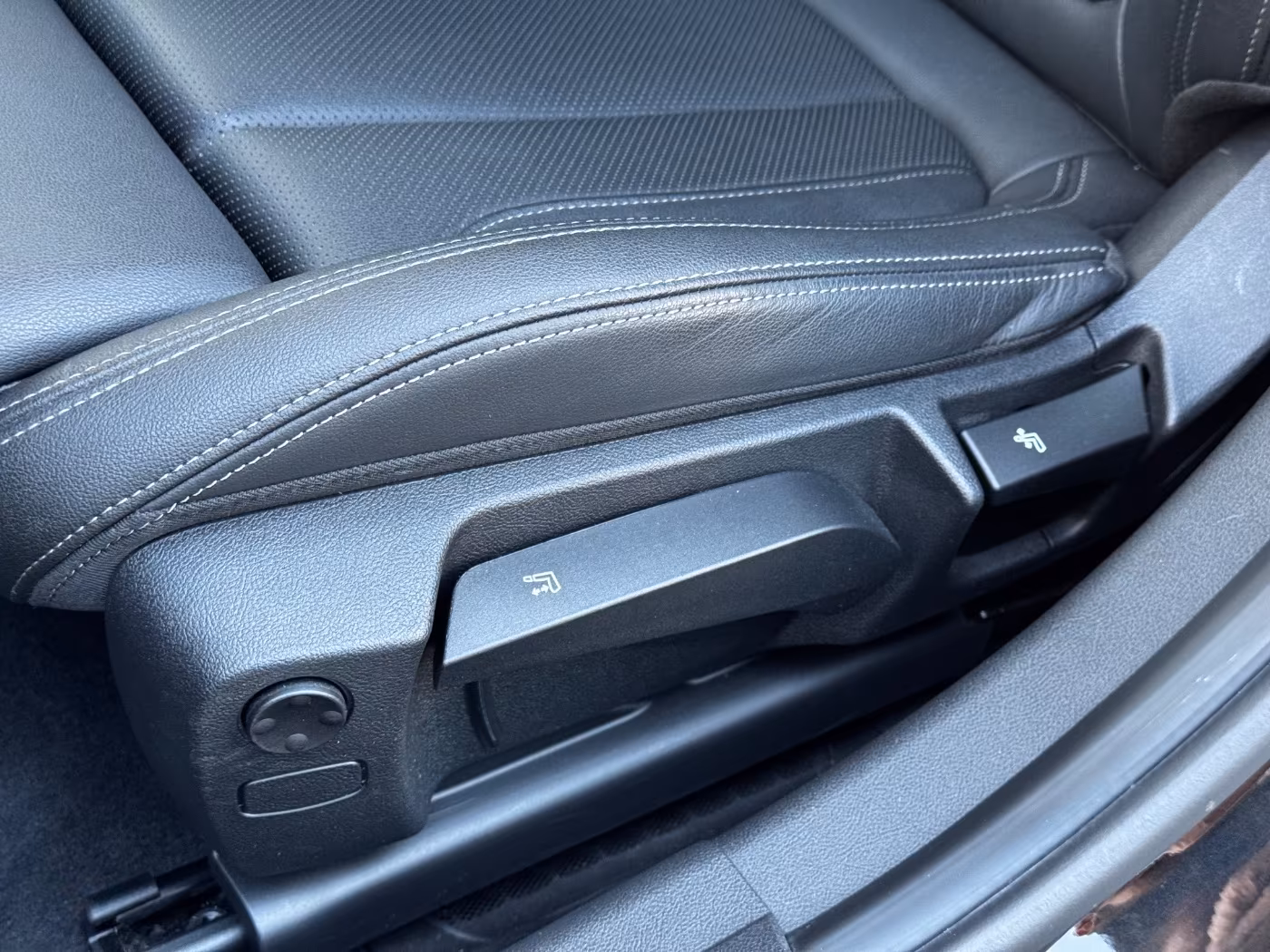 BMW 330 330e Touring