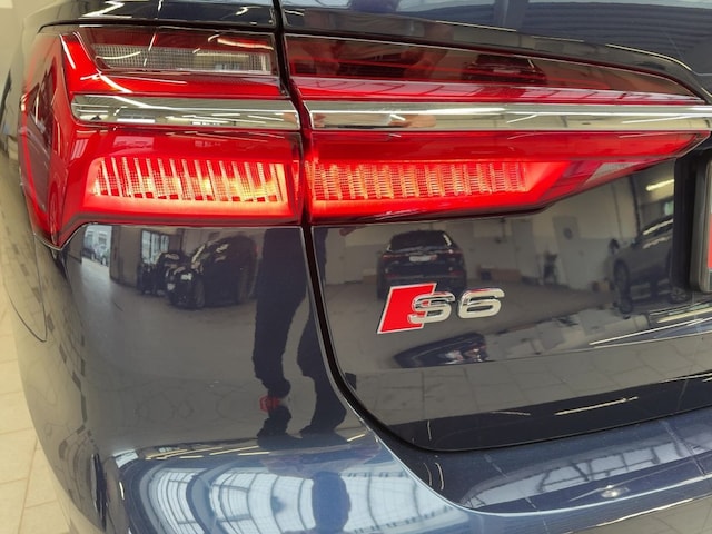 Audi S6 Avant Quattro