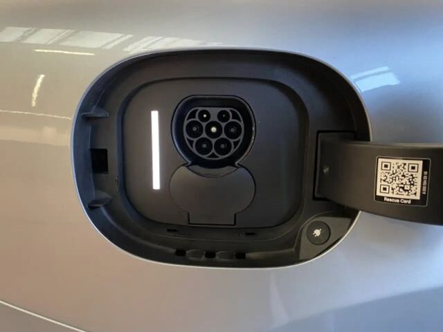 Mercedes-Benz EQE 300 Premium Sedan