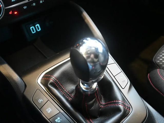 Ford Focus EcoBoost ST Line