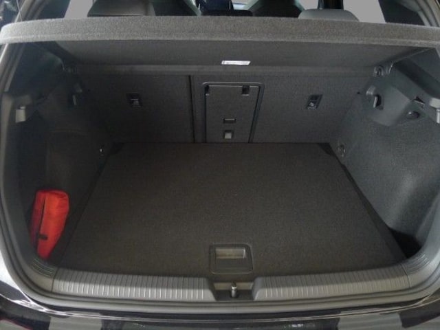 Volkswagen Golf Golf 2,0     R-L  BT140 TSID7F