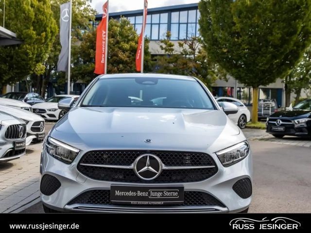 Mercedes-Benz A 200 Progressive
