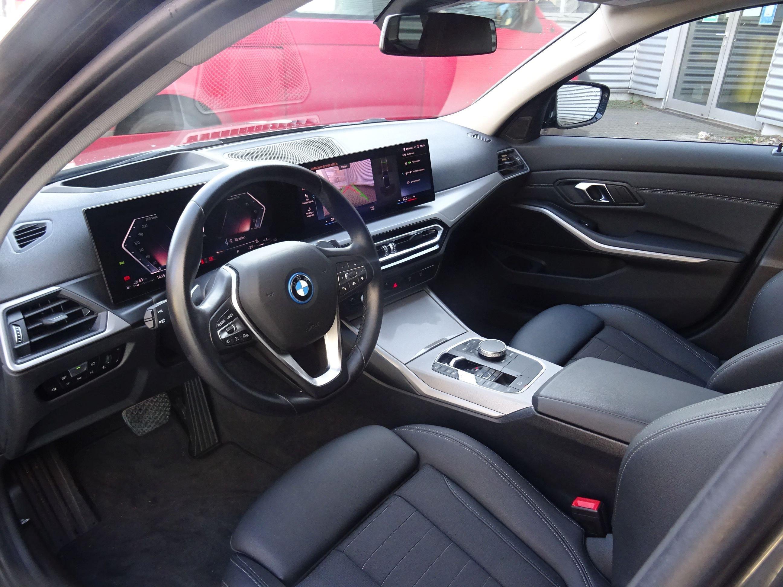 BMW 320 320e Touring