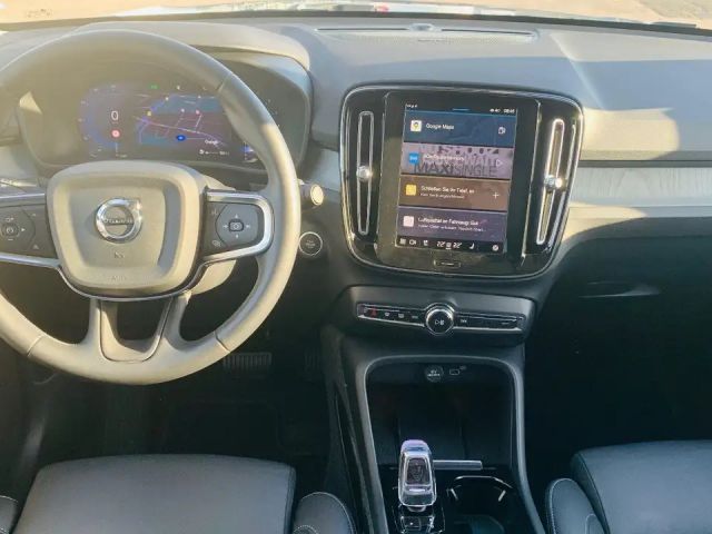 Volvo XC40 Dark Plus