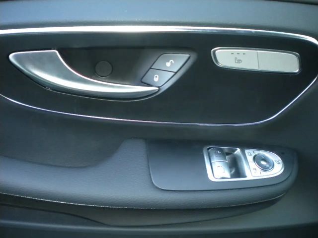 Mercedes-Benz V 300 Style