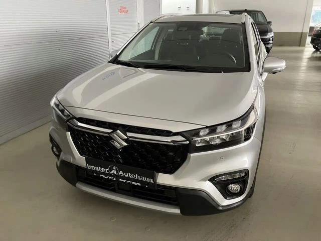 Suzuki S-Cross AllGrip Flash Hybrid