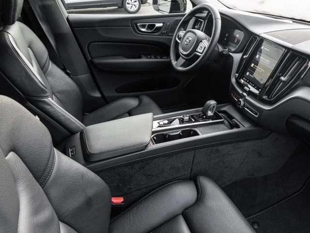 Volvo XC60 AWD Dark Plus T6
