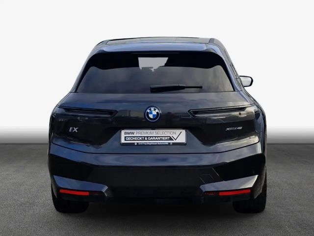BMW iX xDrive40