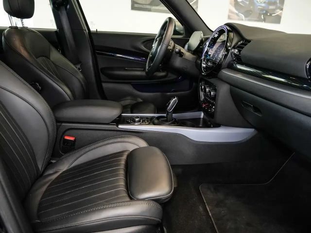 MINI Cooper Clubman Cooper Younique Trim Aut Nav LED RFK+PDC Komfzg