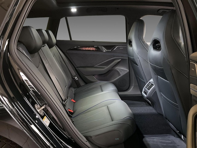 Volkswagen Passat DSG R-Line eHybrid