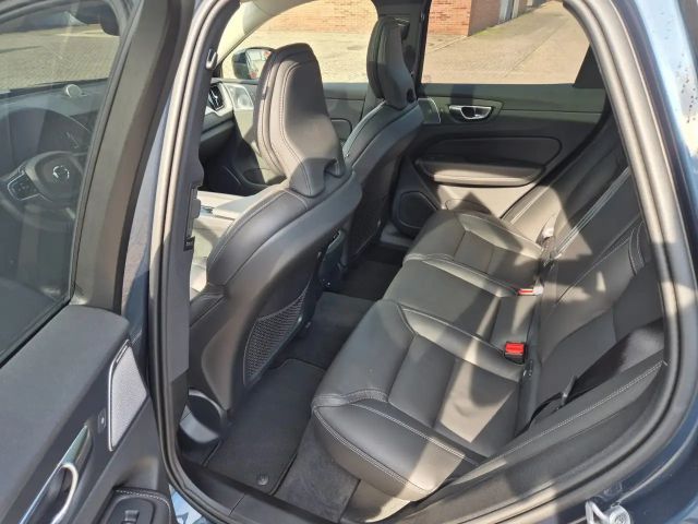 Volvo XC60 AWD Dark Ultra