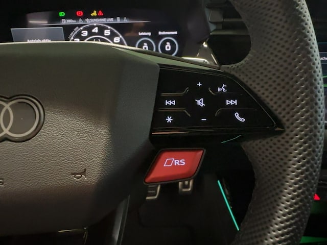 Audi RS3 Quattro S-Tronic Sedan