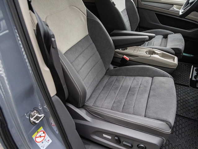 Volkswagen Multivan 2.0 TDI Lang Life T7