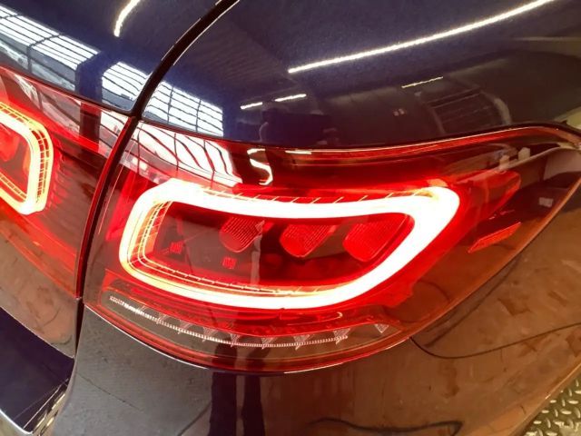 Mercedes-Benz GLC 300 4MATIC AMG Line