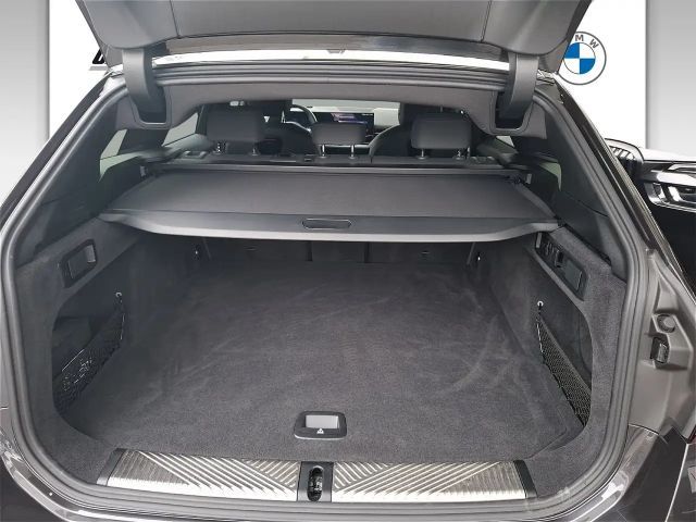 BMW 520 520d M-Sport Touring xDrive