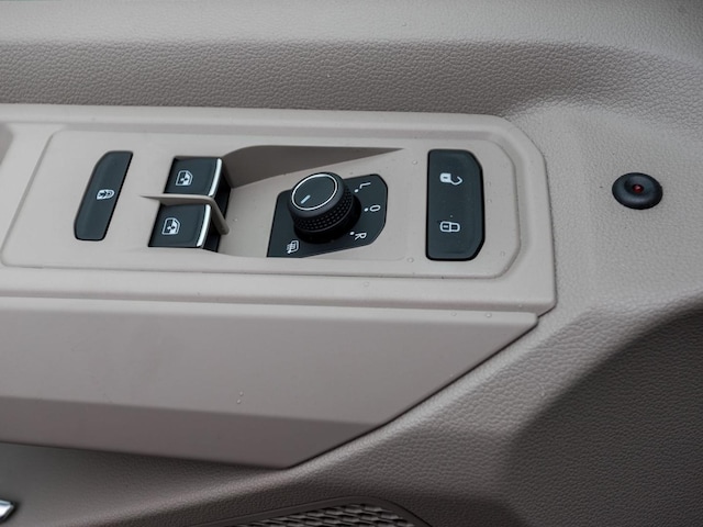 Volkswagen Multivan 2.0 TDI DSG IQ.Drive Lang T7