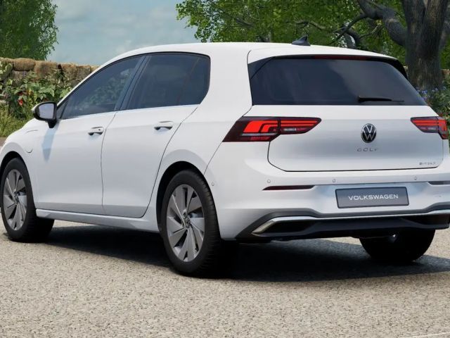 Volkswagen Golf Style eHybrid