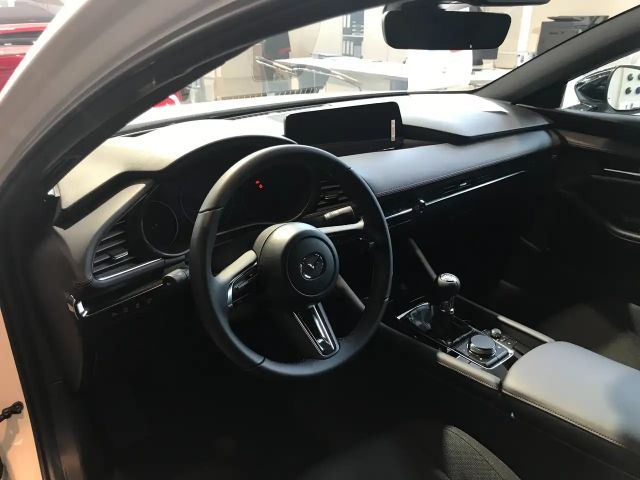 Mazda 3 2.5L Homura SkyActiv e-Skyactiv