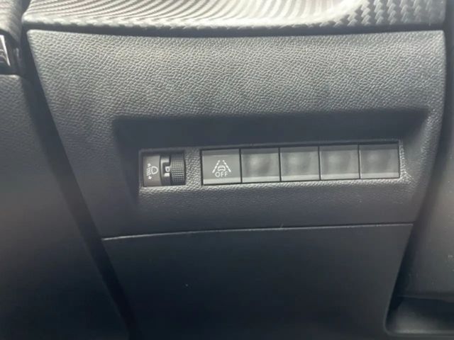 Peugeot E-2008 Allure Pack