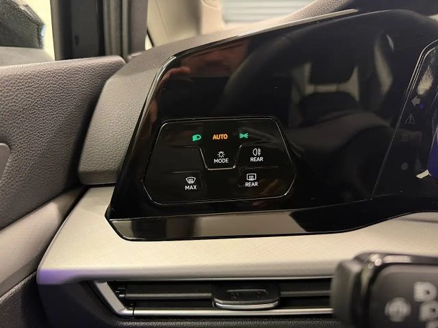 Volkswagen Golf ACT Life