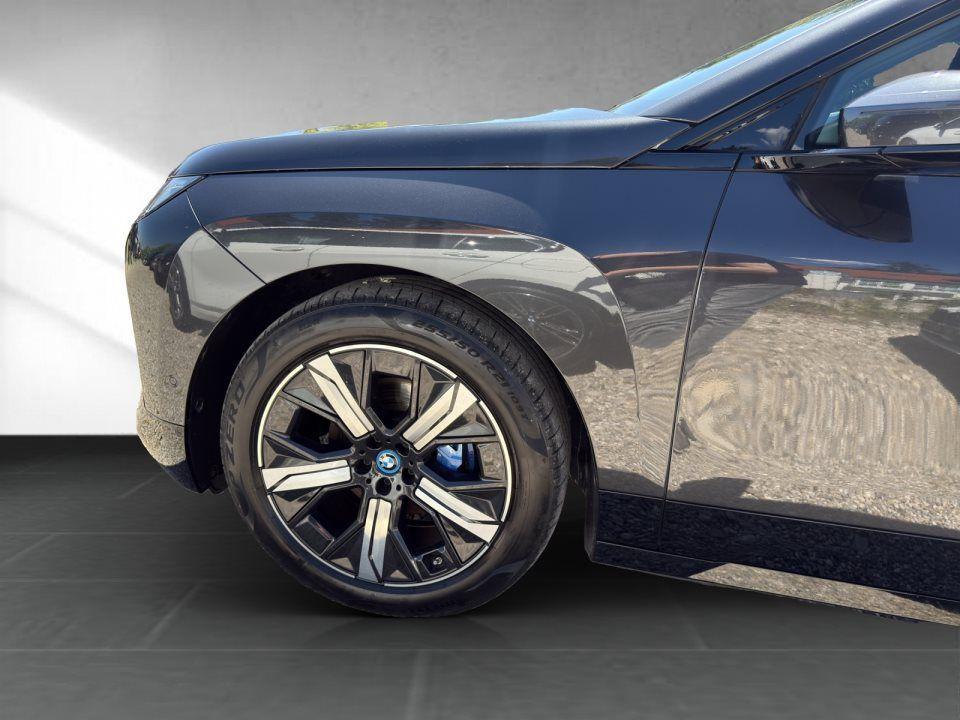 BMW iX xDrive40