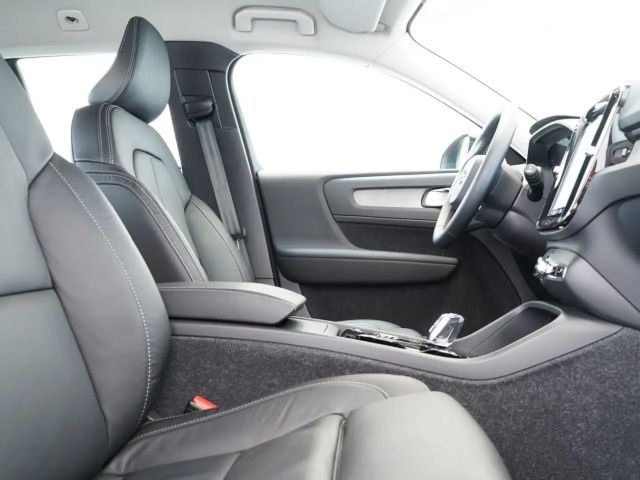 Volvo XC40 Dark Plus
