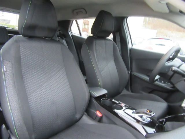 Peugeot E-2008 Active Pack