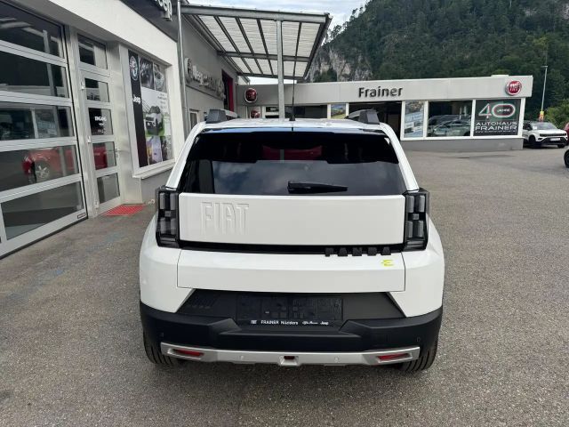 Fiat Grande Panda E La Prima