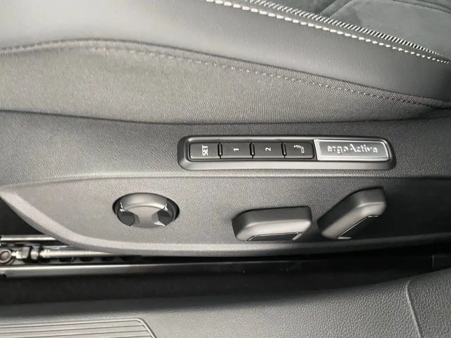 Volkswagen Golf Business DSG Variant