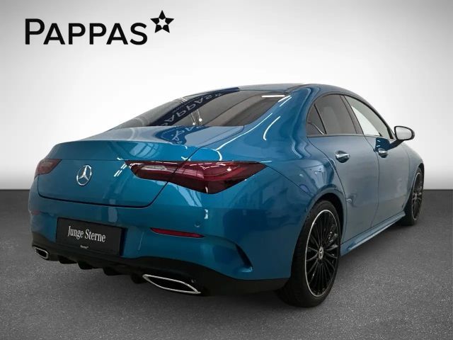 Mercedes-Benz CLA 220 4MATIC Coupé