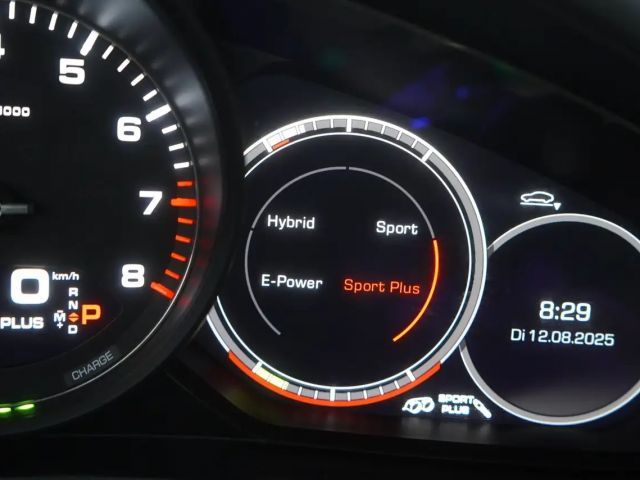 Porsche Panamera 4 E-Hybrid